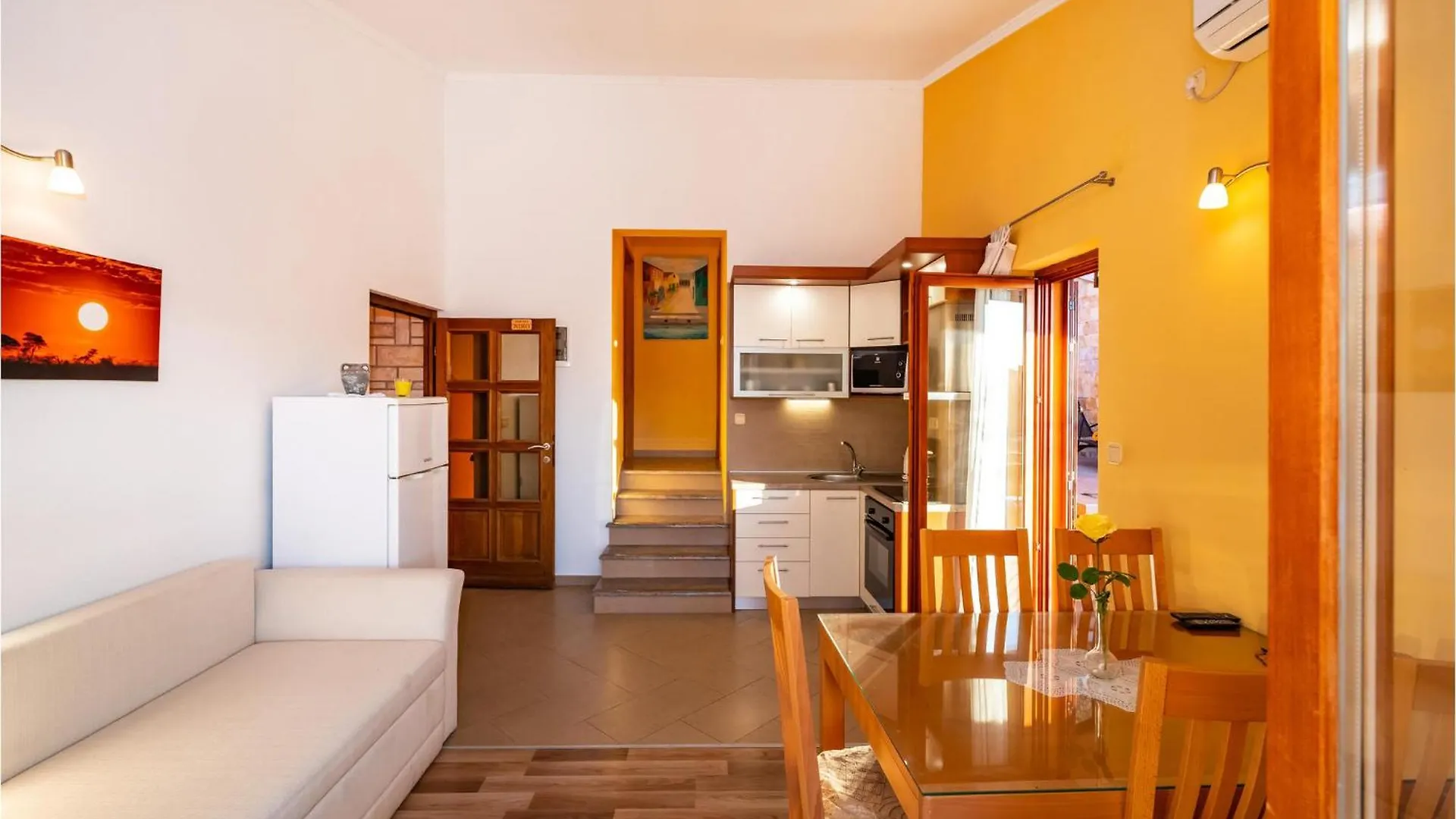 Awesome Apartment In Modric With Kitchen Rovanjska